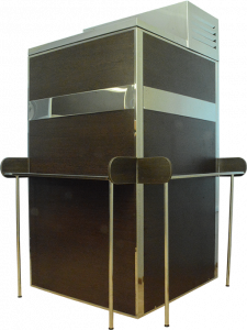 Кегератор Berk 8 Эконом складской вариант с одностворчатым дверным проемом с белой рамой